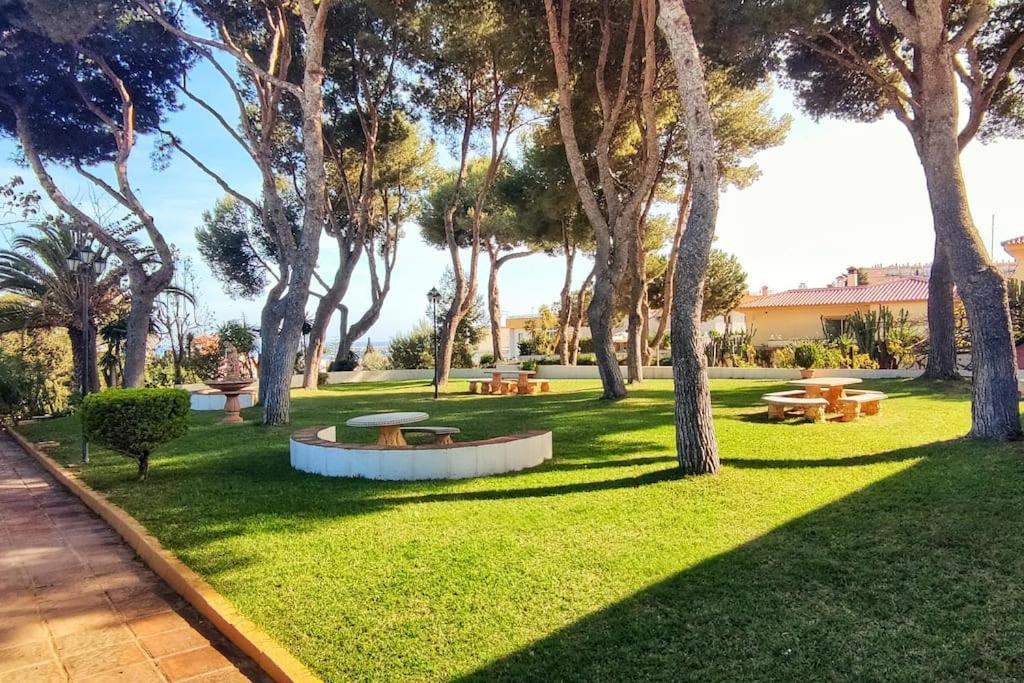 Apartamento Con Vistas Al Mar En Puerto Marina Appartement Torremolinos Buitenkant foto