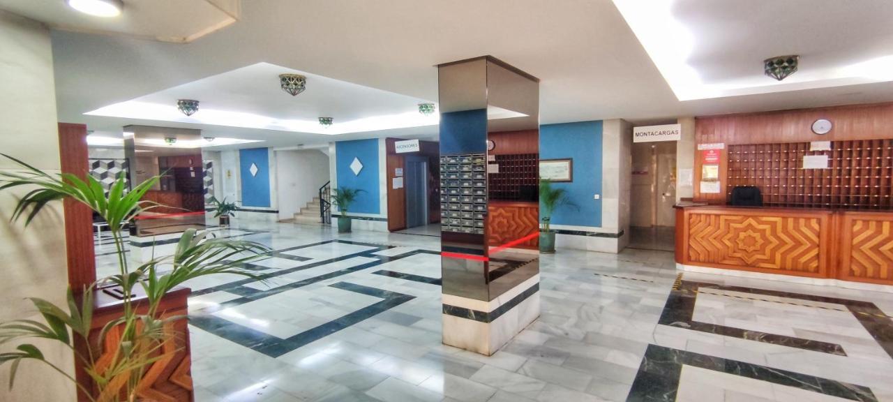 Apartamento Con Vistas Al Mar En Puerto Marina Appartement Torremolinos Buitenkant foto